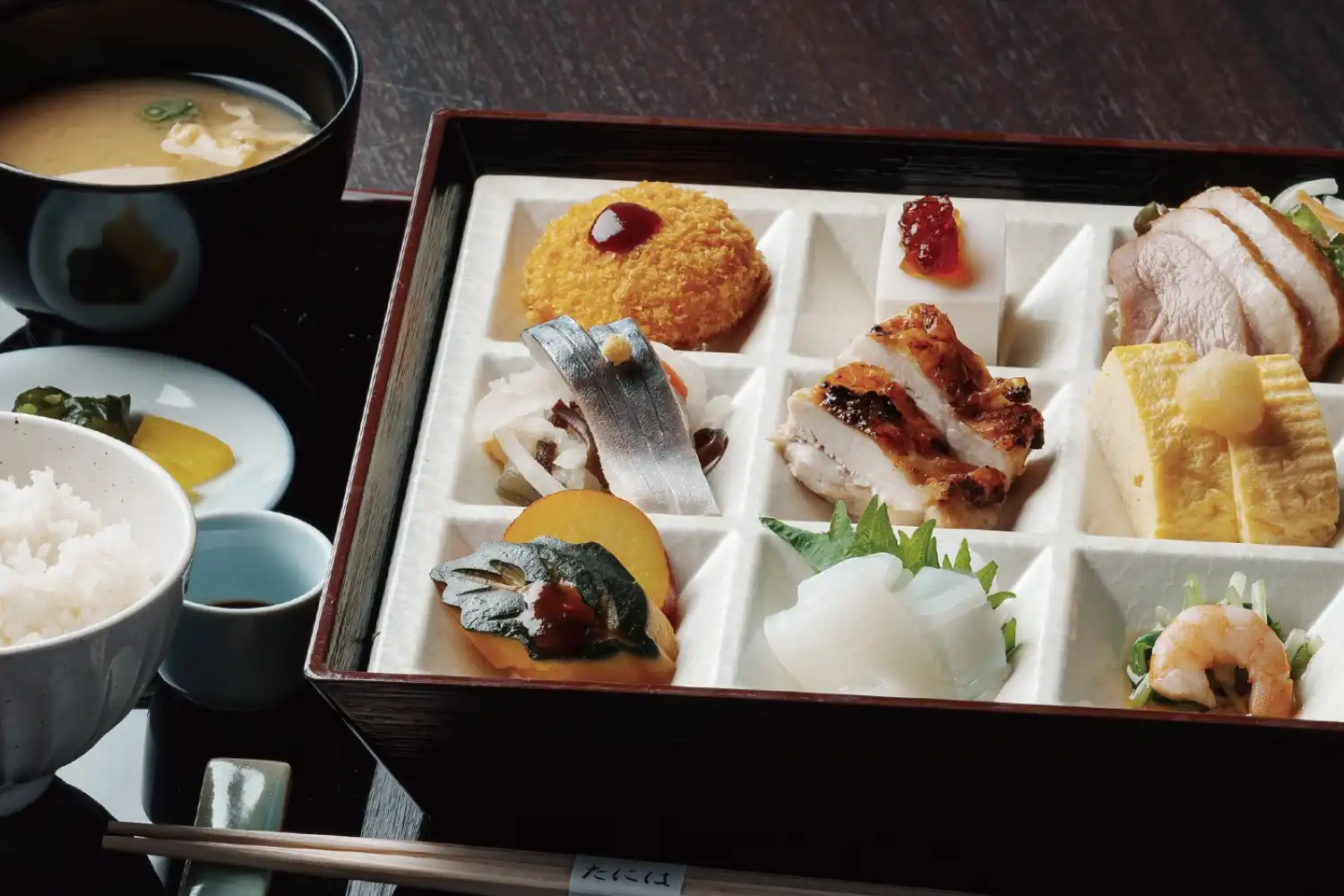 たにはランチ